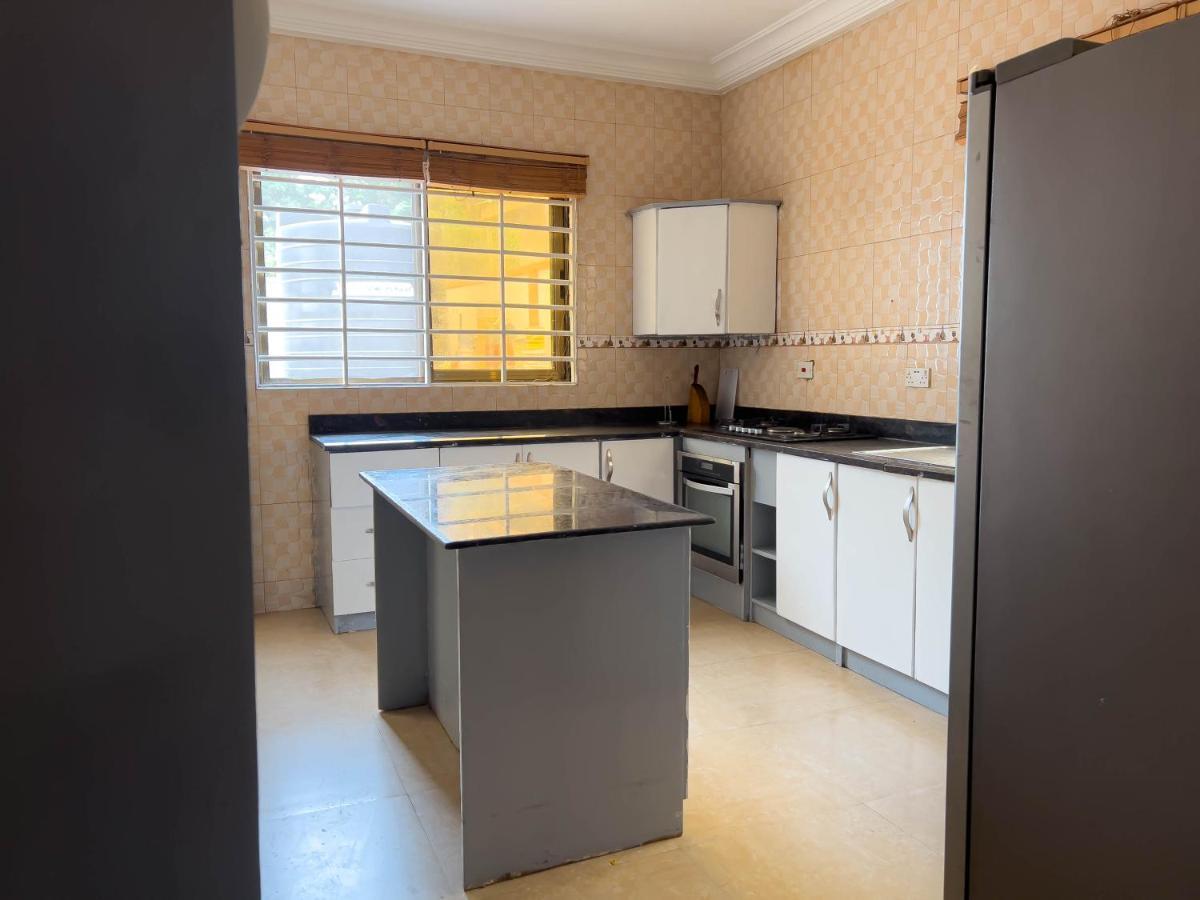 T'S Place Adenta Ngoại thất bức ảnh